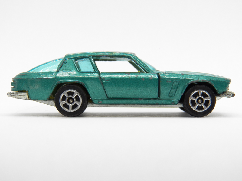 Illustration for article titled Thursday on the Thames - Corgi Juniors Jensen InterceptorĀ